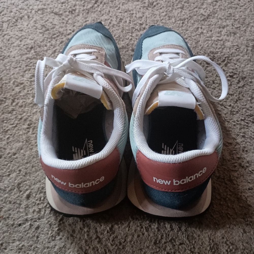 New Balance 237 Retro Sneaker Women's Size 8.5 Green/Brown PRE-OWNED - Picture 4 of 7